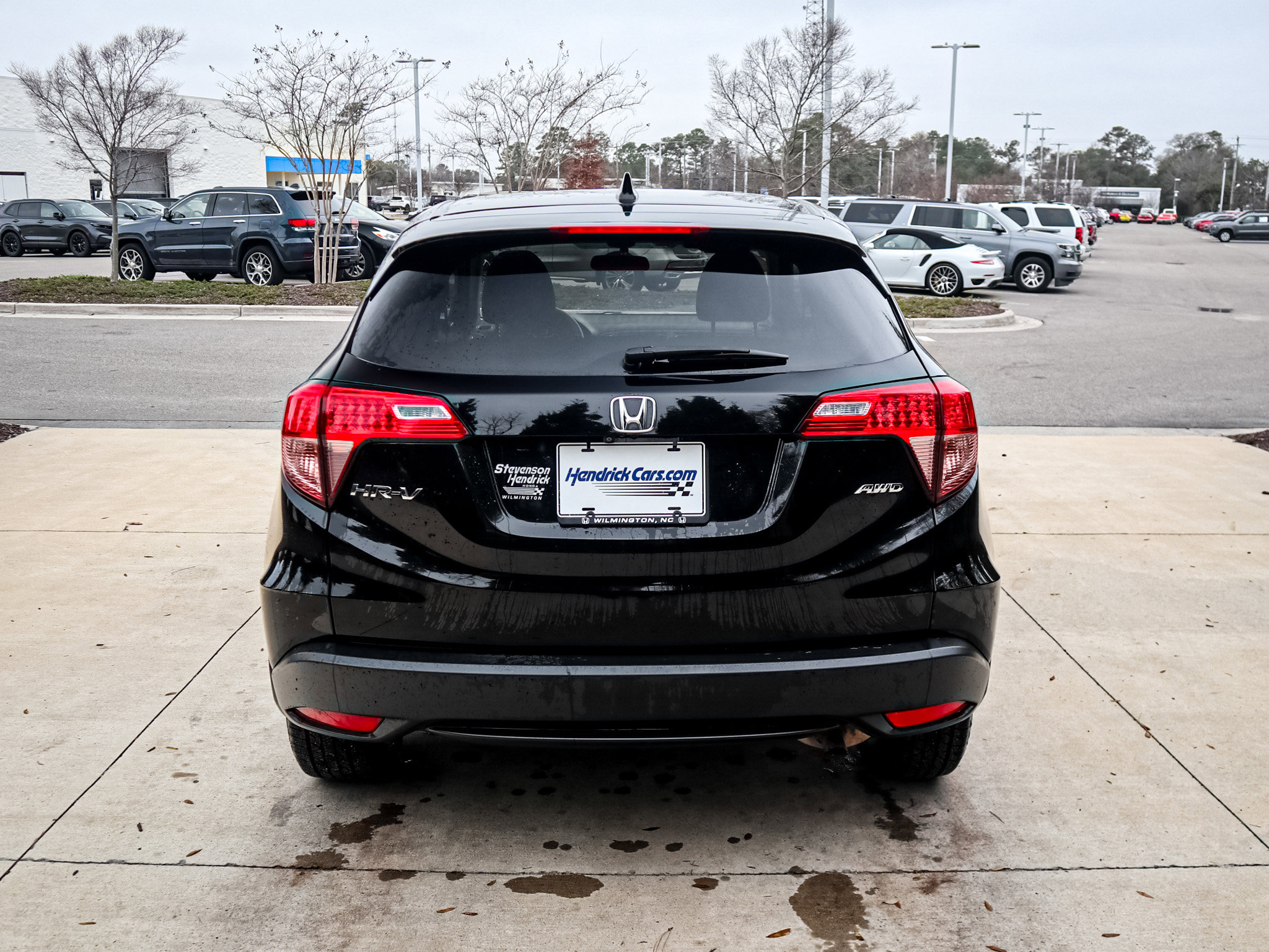 Used 2017 Honda HR-V EX image 9