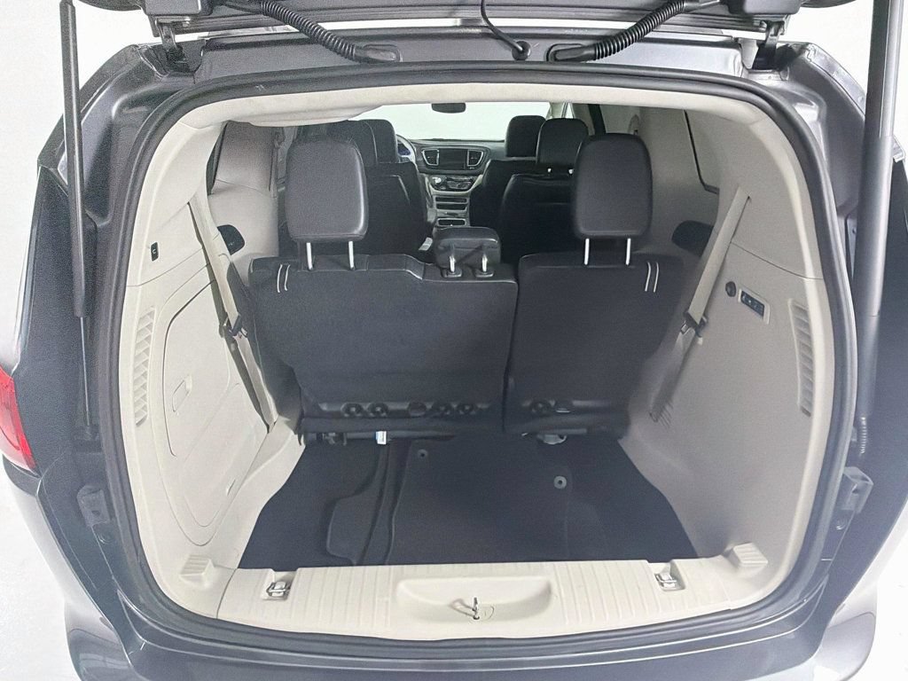 Used 2019 Chrysler Pacifica Limited FWD image 27