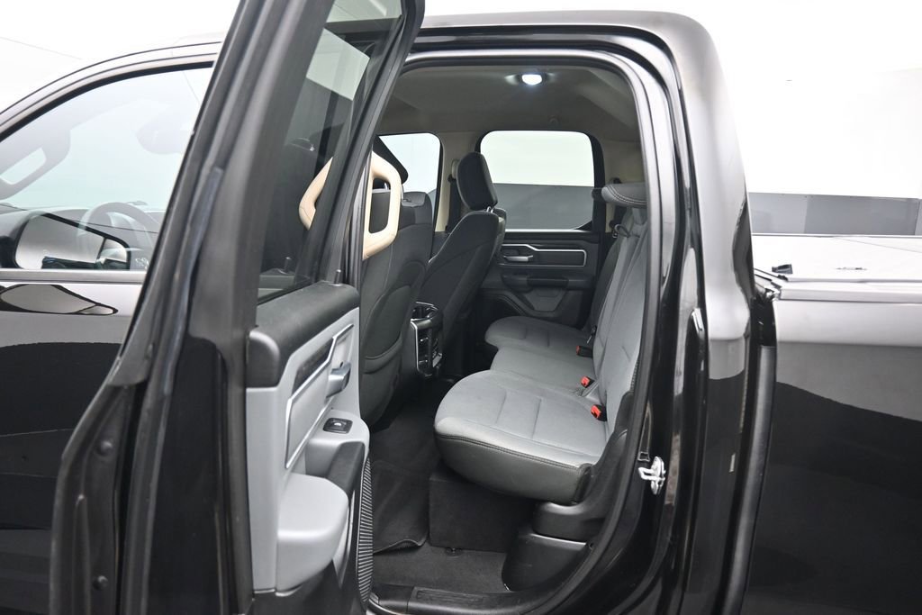 Used 2019 RAM 1500 Big Horn AWD/4WD image 34