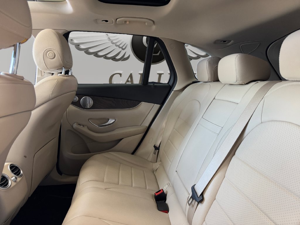 Used 2019 Mercedes-Benz GLC 350e 4MATIC image 13