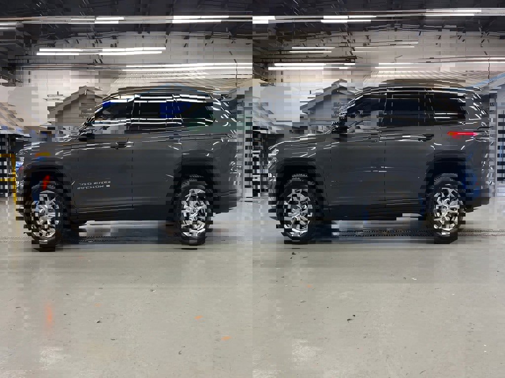 Used 2021 Jeep Grand Cherokee L Limited image 4