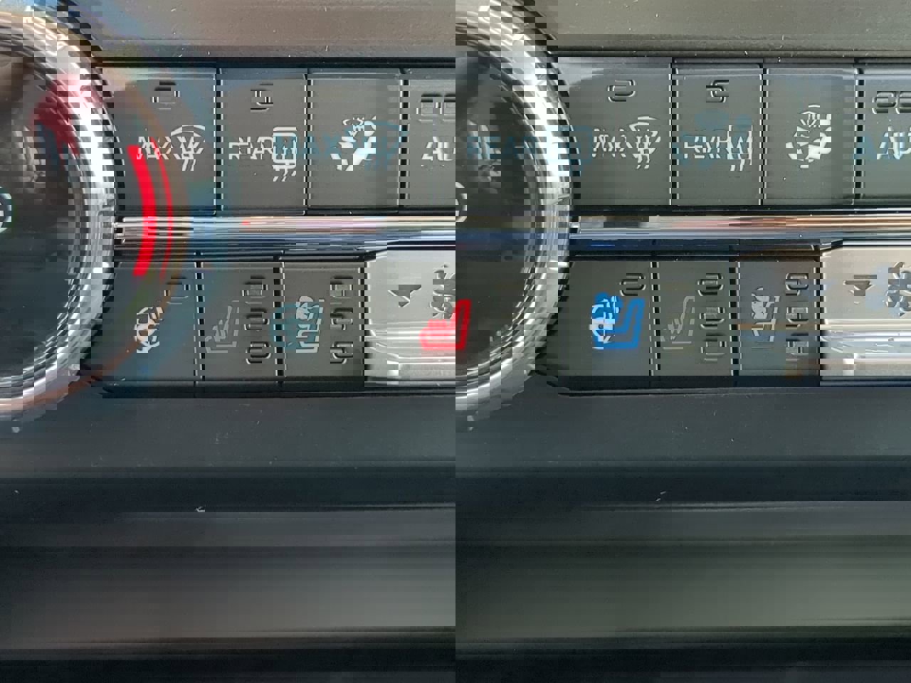 New 2026 Ford F250 Lariat w/ Chrome Package image 21