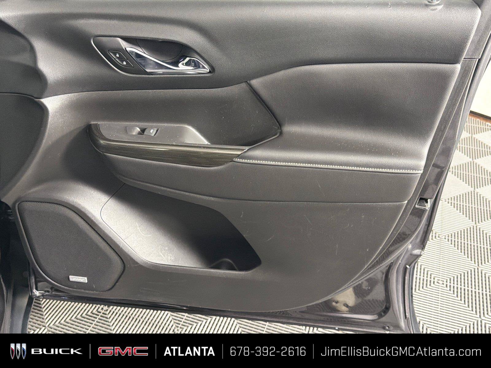 Used 2018 GMC Acadia SLT FWD image 14