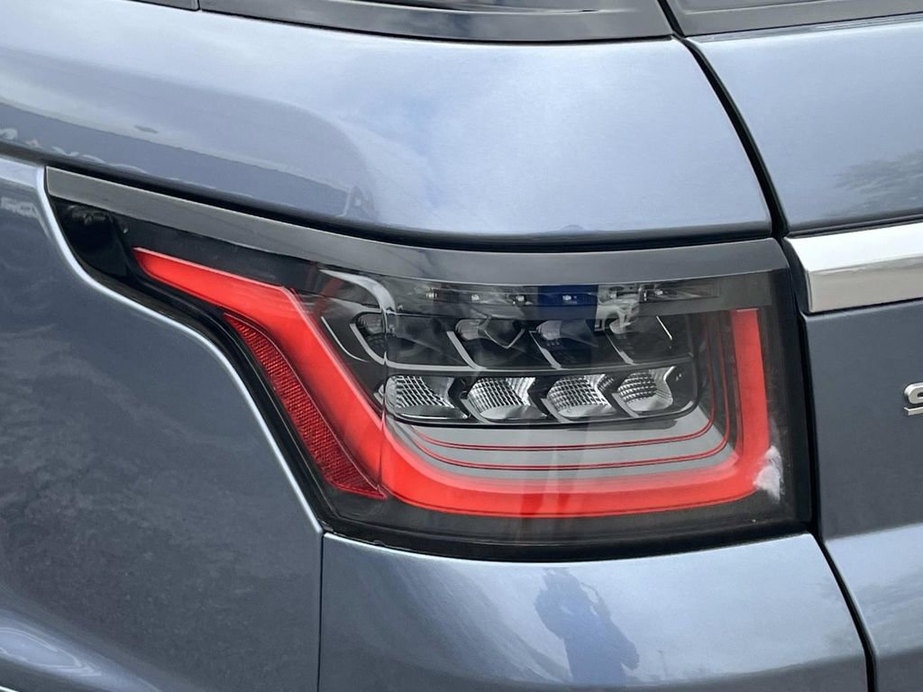 Used 2020 Land Rover Range Rover Sport HSE image 10
