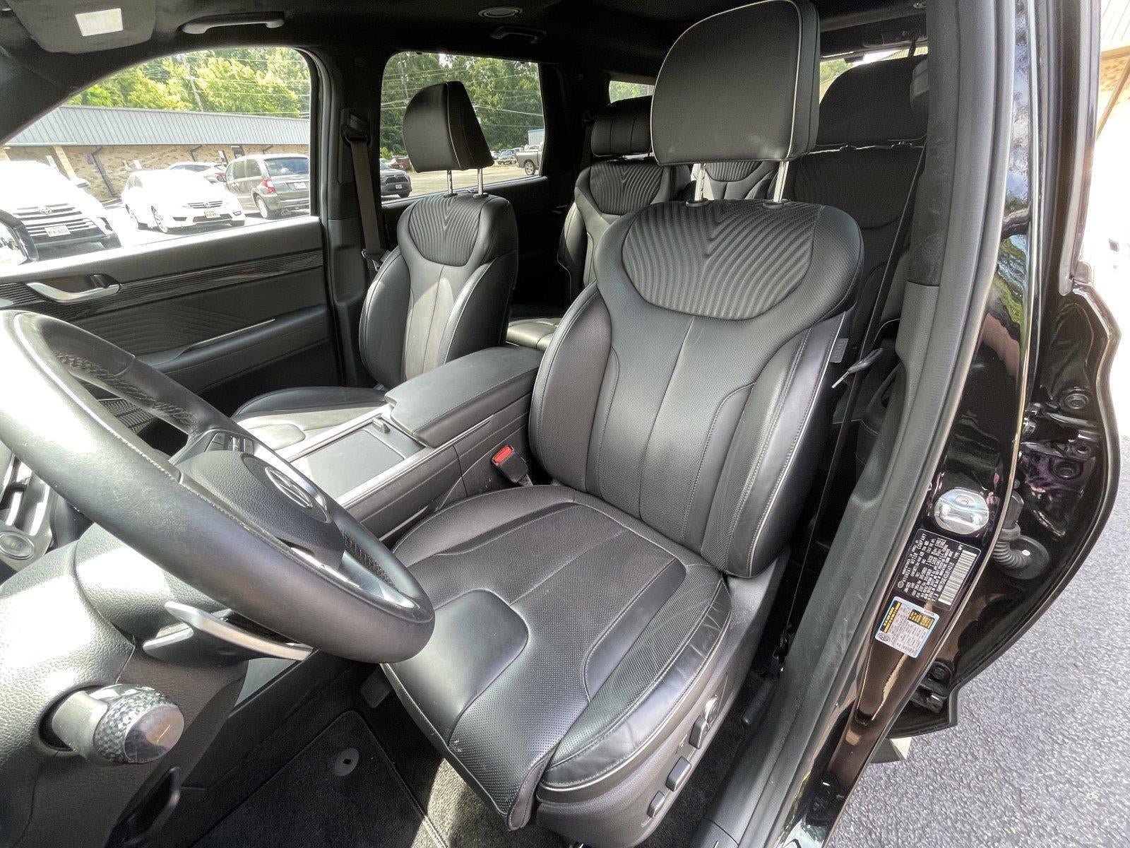 Used 2025 Hyundai Palisade Calligraphy AWD/4WD image 13