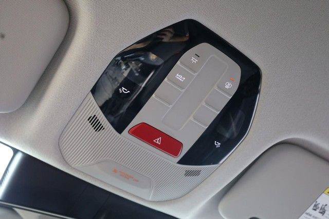 Used 2025 Kia K4 FWD image 16