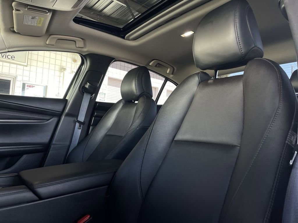 Used 2023 MAZDA MAZDA3 s image 18