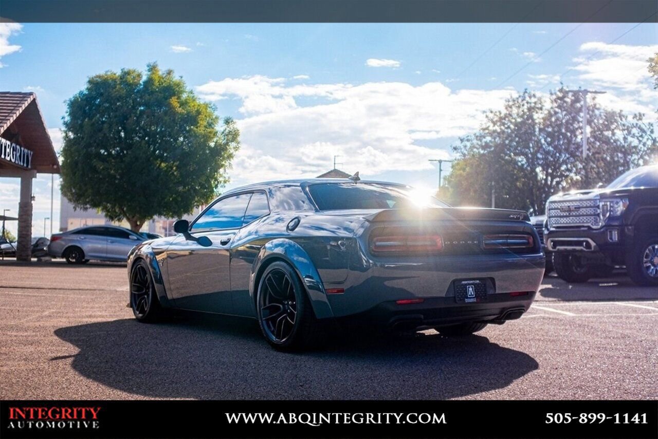 Used 2023 Dodge Challenger SRT Hellcat RWD image 5