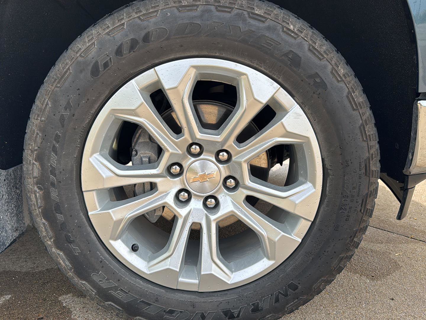 Used 2024 Chevrolet Silverado 1500 LTZ AWD/4WD image 29