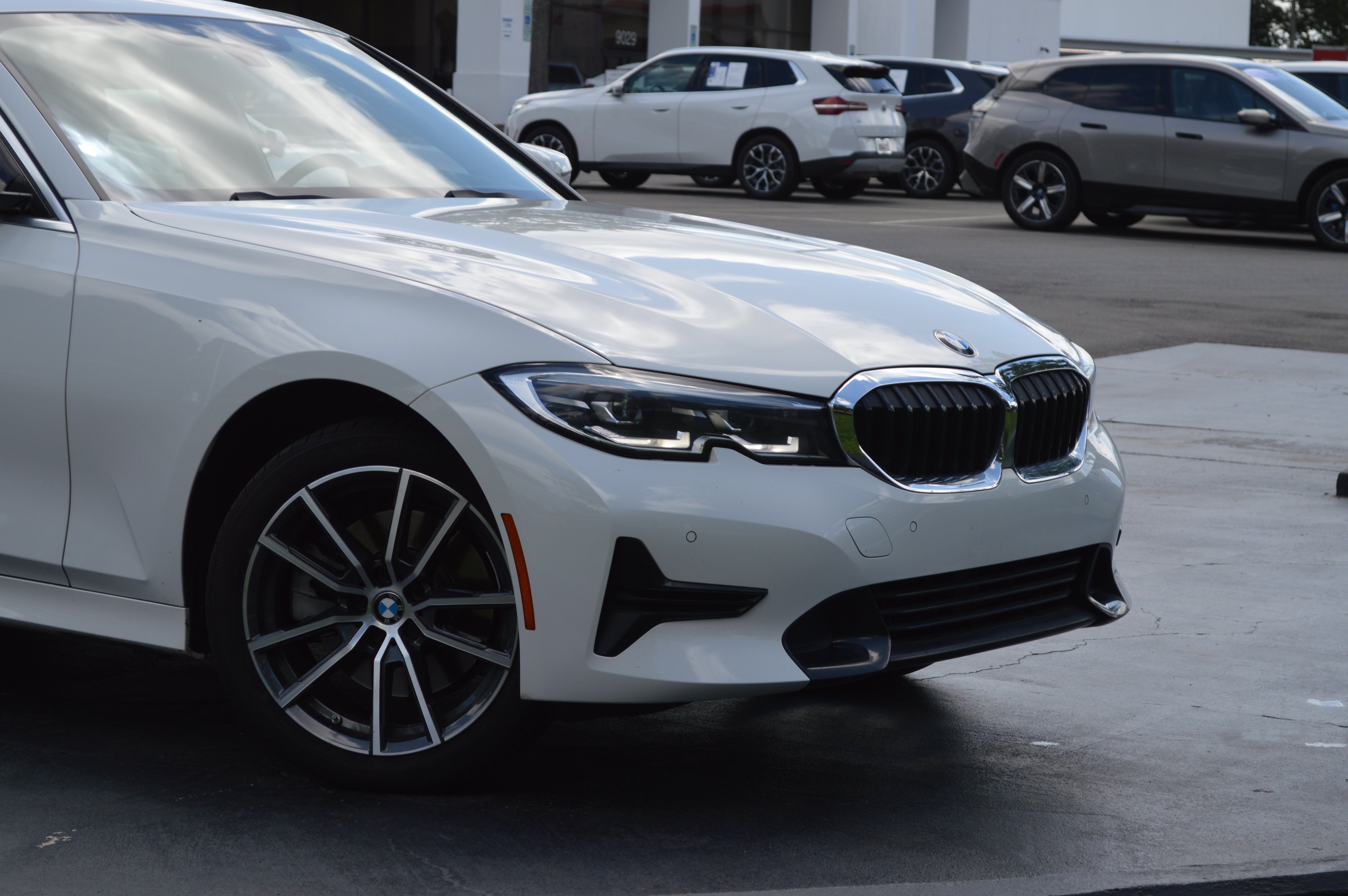 Used 2020 BMW 330i xDrive Sedan w/ Premium Package AWD/4WD image 2