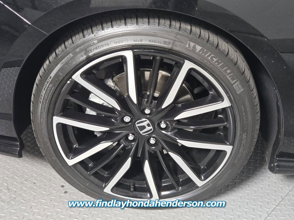 Certified 2025 Honda Accord Touring image 9