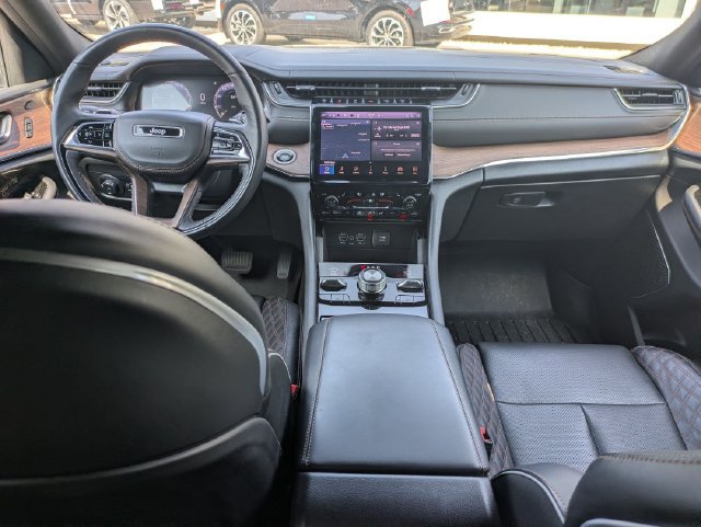 Used 2023 Jeep Grand Cherokee L Summit AWD/4WD image 25