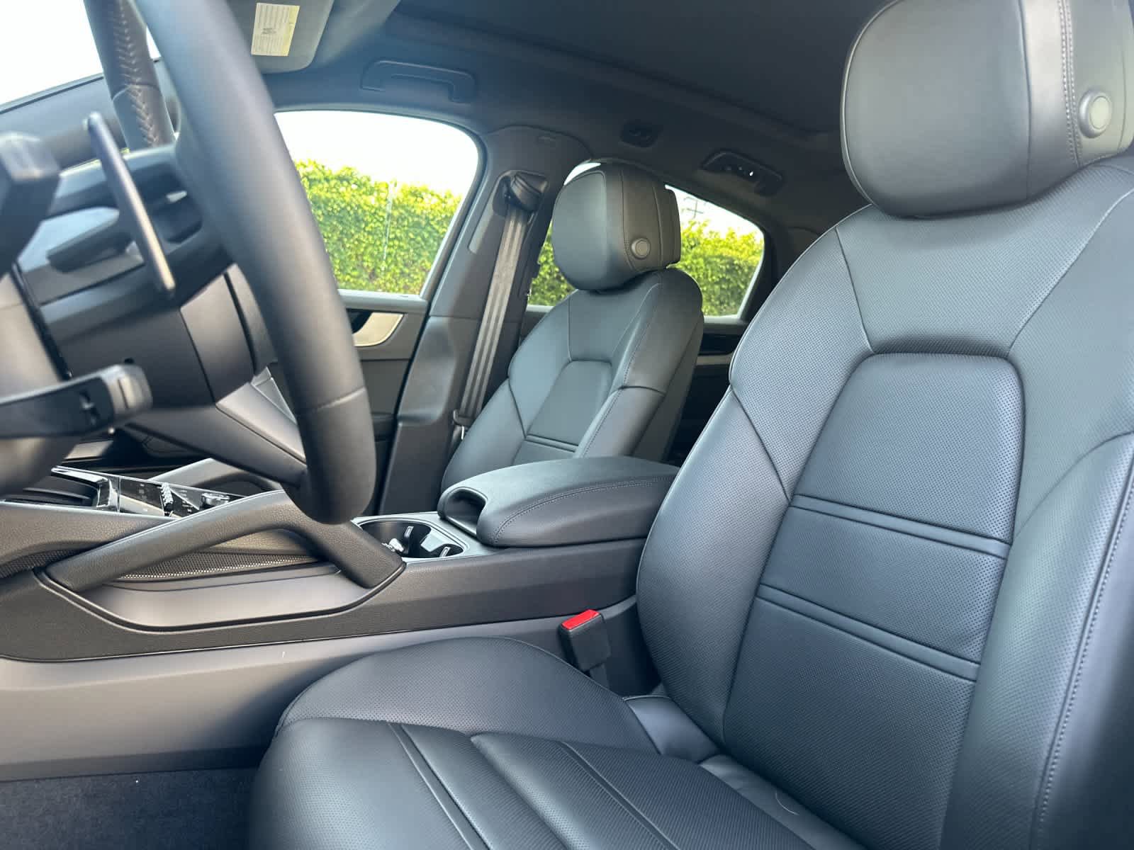 New 2026 Porsche Cayenne S AWD/4WD image 5