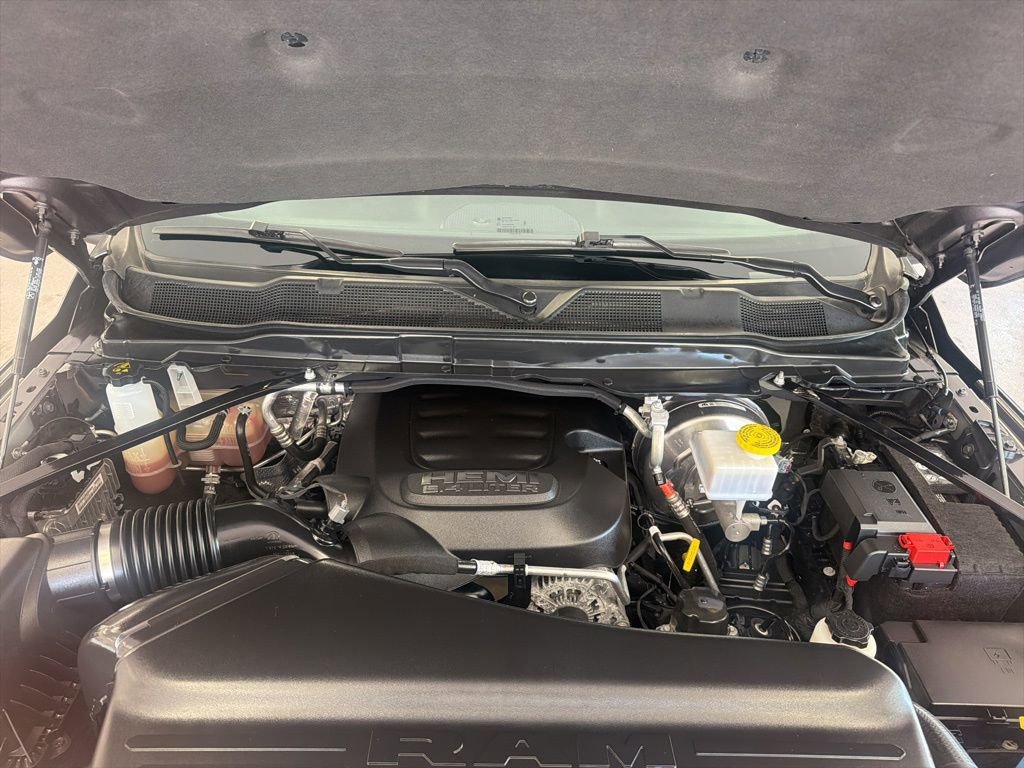 Used 2025 RAM 2500 Big Horn AWD/4WD image 30