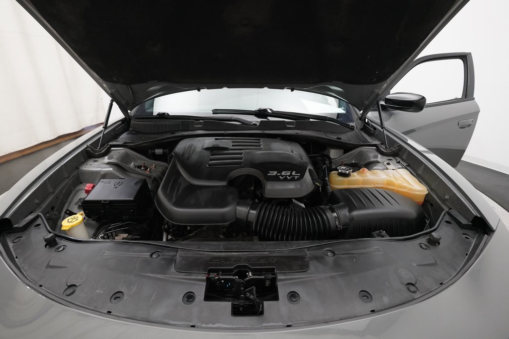 Used 2018 Dodge Charger GT w/ Blacktop Package image 3