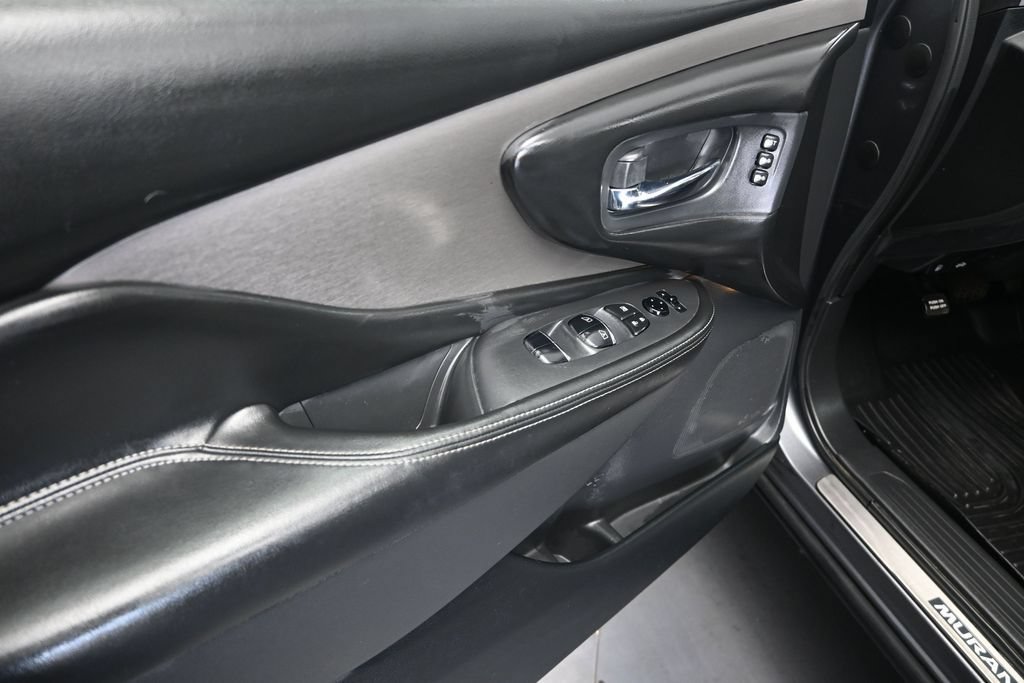 Used 2021 Nissan Murano SL w/ SL Moonroof Package FWD image 11
