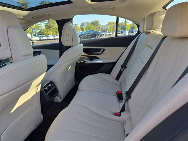 New 2026 Mercedes-Benz E 350 4MATIC Sedan image 27