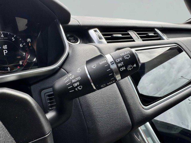 Used 2018 Land Rover Range Rover Sport HSE image 25
