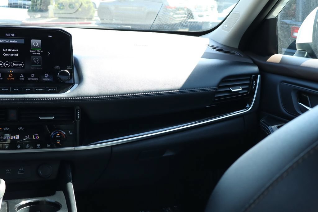 Used 2023 Nissan Rogue SL w/ SL Premium Package FWD image 27