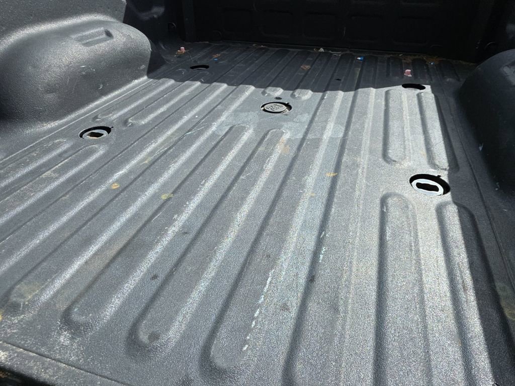 Used 2018 RAM 2500 Tradesman w/ Chrome Appearance Group image 16