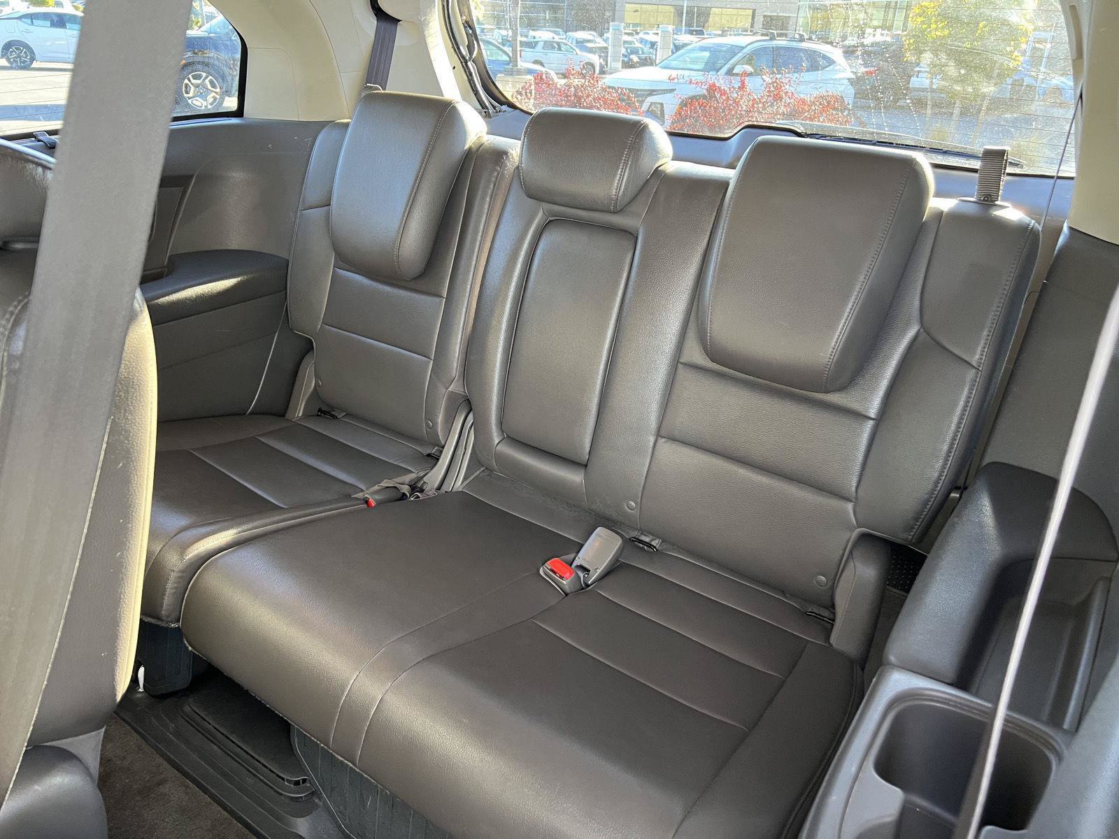 Used 2013 Honda Odyssey Touring image 24