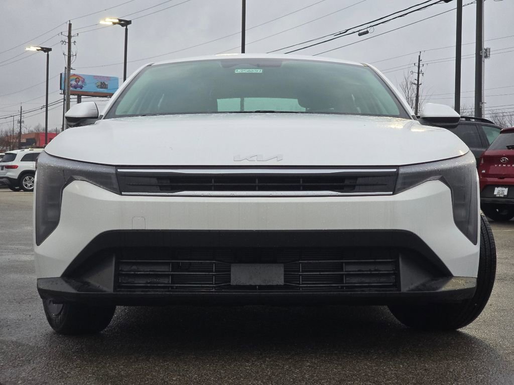 New 2025 Kia K4 LX image 9