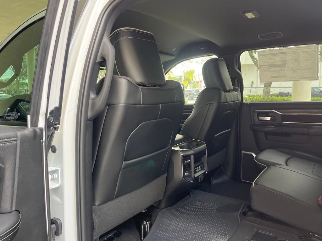 New 2024 RAM 2500 Laramie w/ Night Edition AWD/4WD image 30