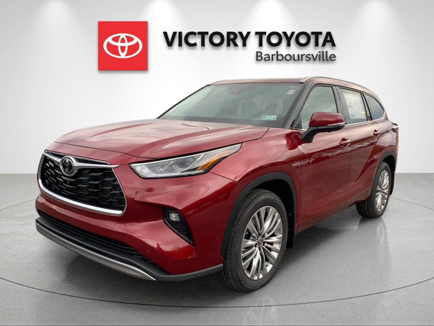 New 2026 Toyota Highlander Platinum AWD/4WD image 1