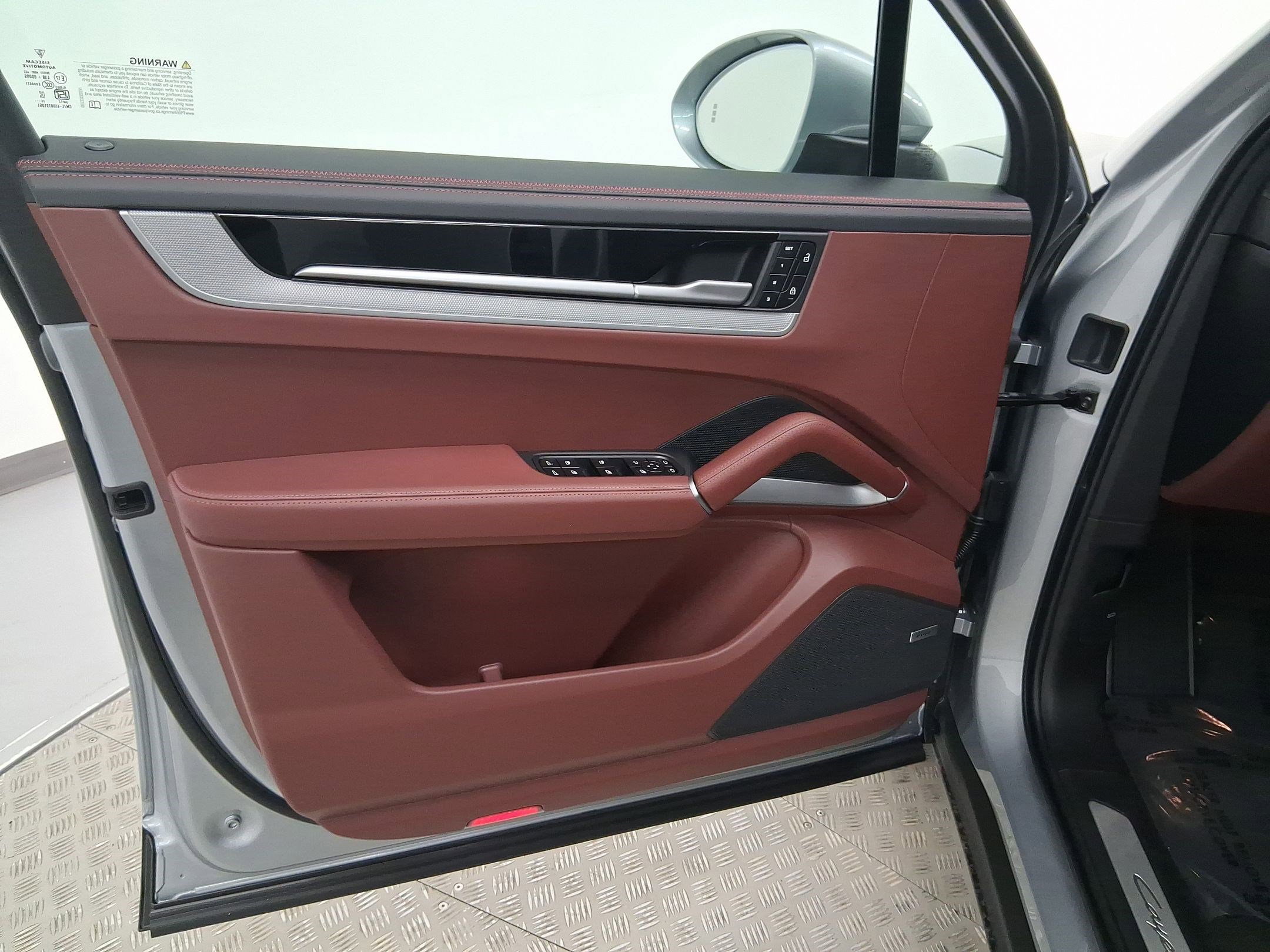 New 2026 Porsche Cayenne AWD/4WD image 19