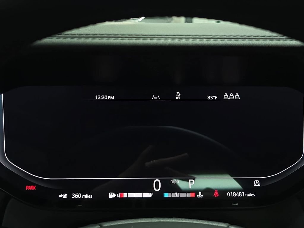Used 2025 Land Rover Range Rover SV AWD/4WD image 14