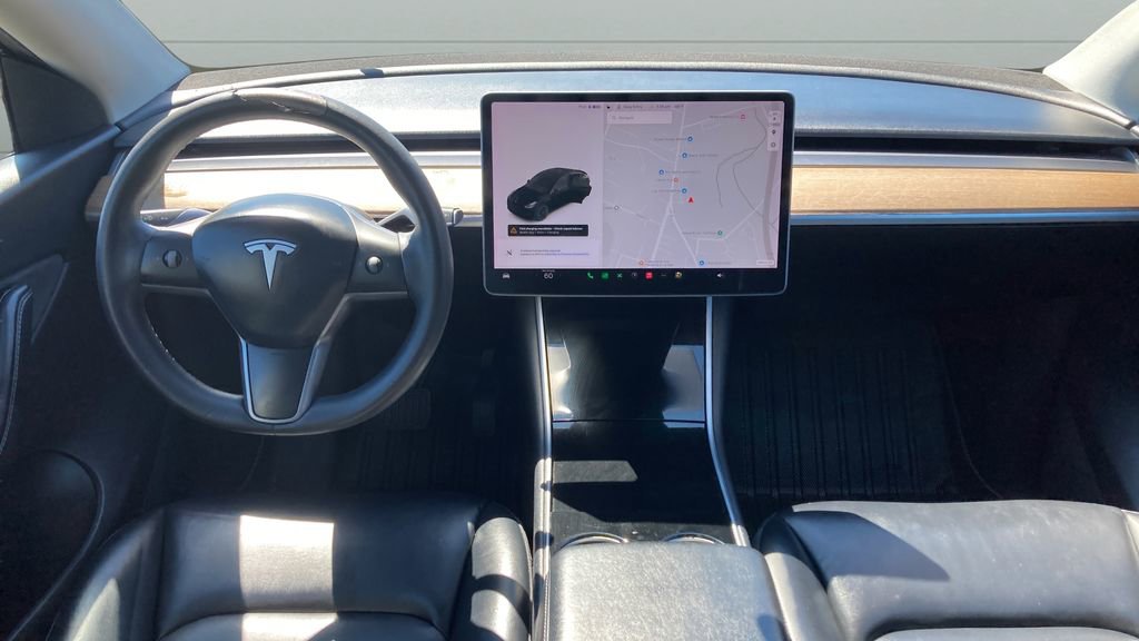 Used 2021 Tesla Model Y Long Range image 11