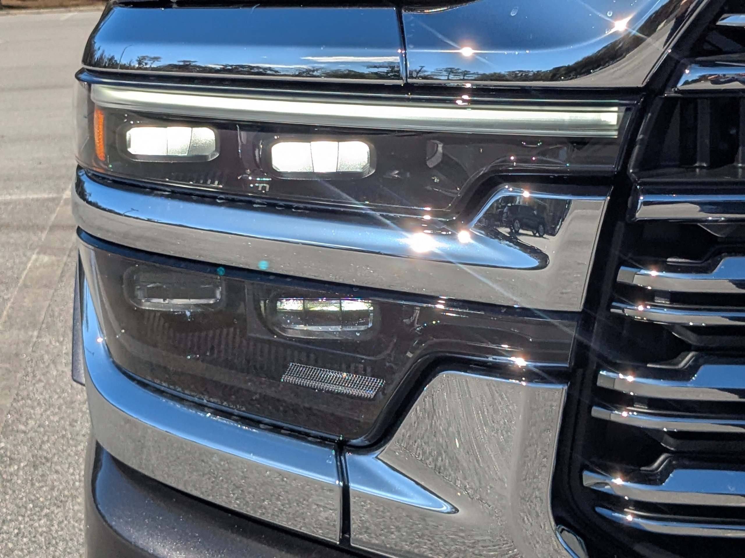 New 2026 RAM 3500 Limited image 9