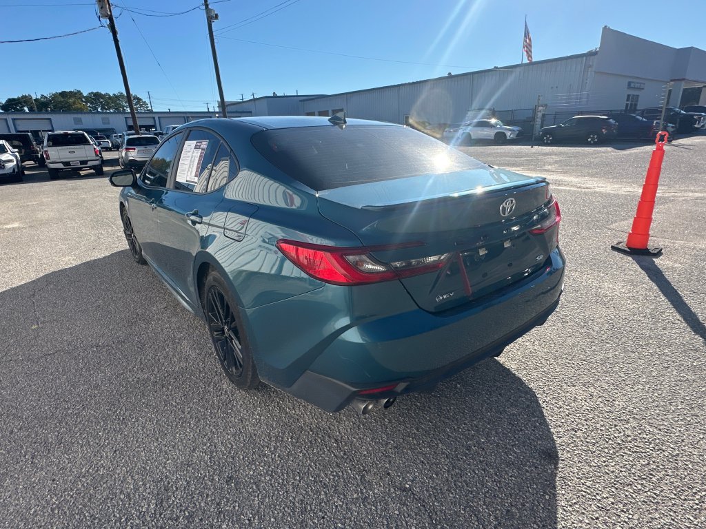 Used 2025 Toyota Camry SE w/ Multimedia Upgrade Package FWD image 6