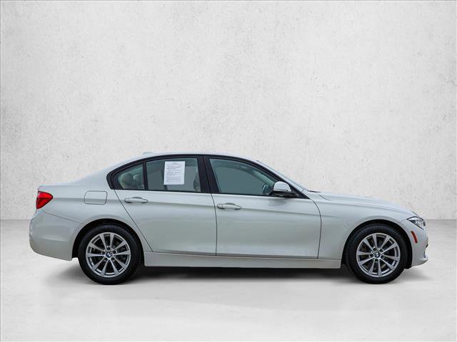Used 2018 BMW 320i xDrive Sedan image 4
