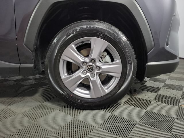 Used 2025 Toyota RAV4 XLE AWD/4WD image 10