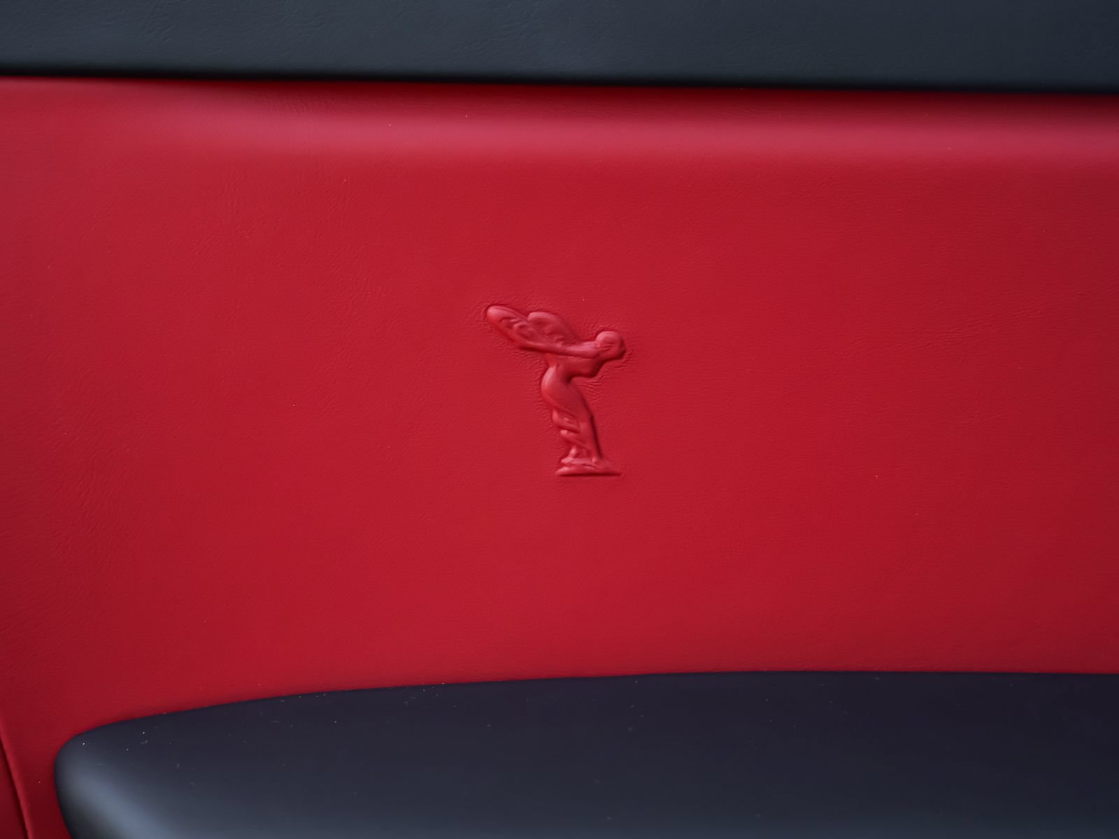 New 2026 Rolls-Royce Cullinan AWD/4WD image 34