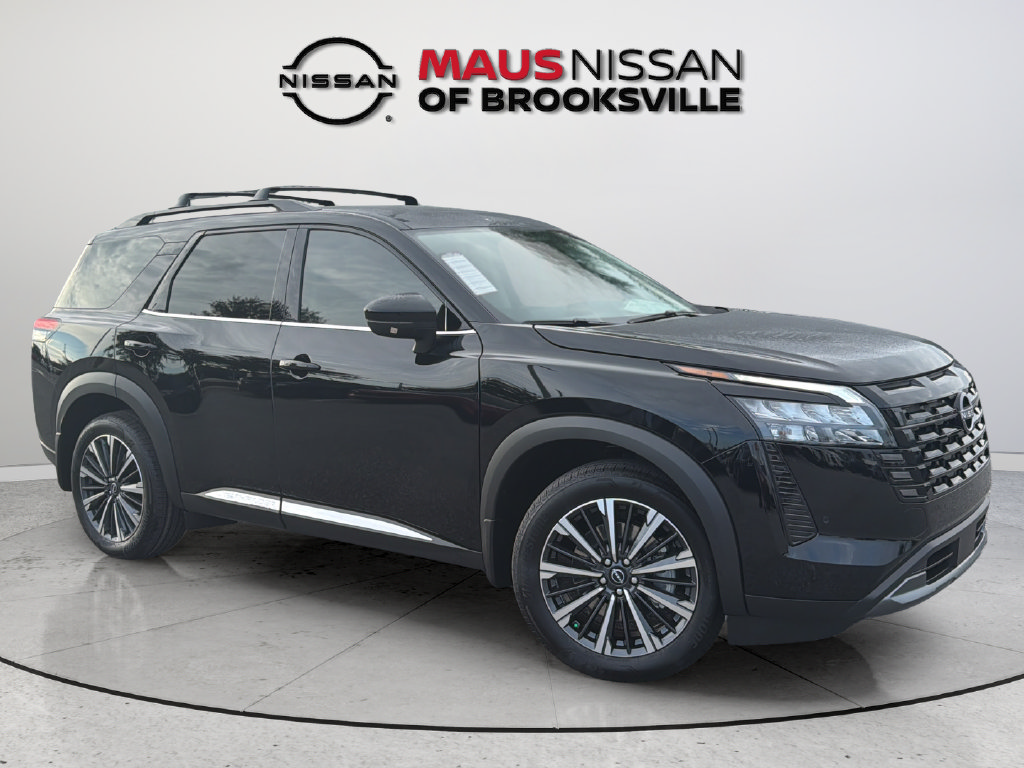 New 2026 Nissan Pathfinder Platinum FWD image 1