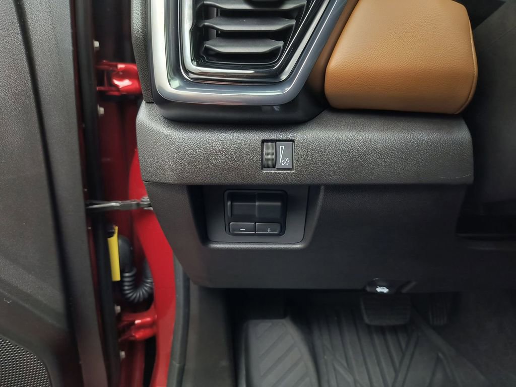 Used 2025 GMC Canyon AT4 AWD/4WD image 16