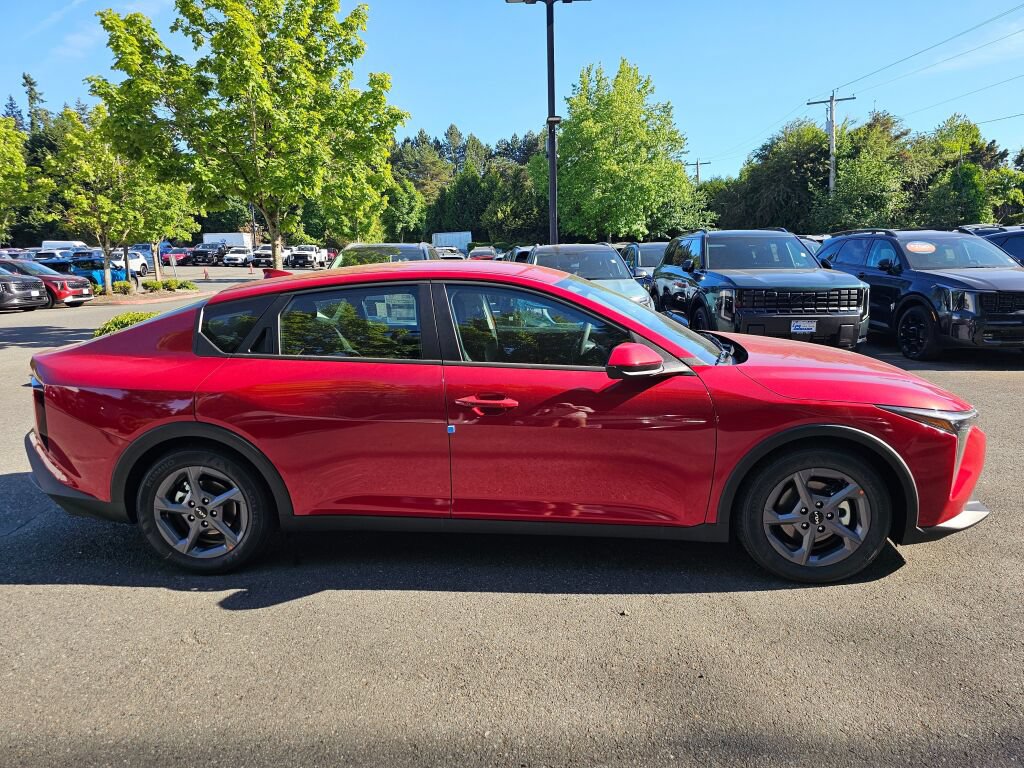 New 2026 Kia K4 FWD image 4