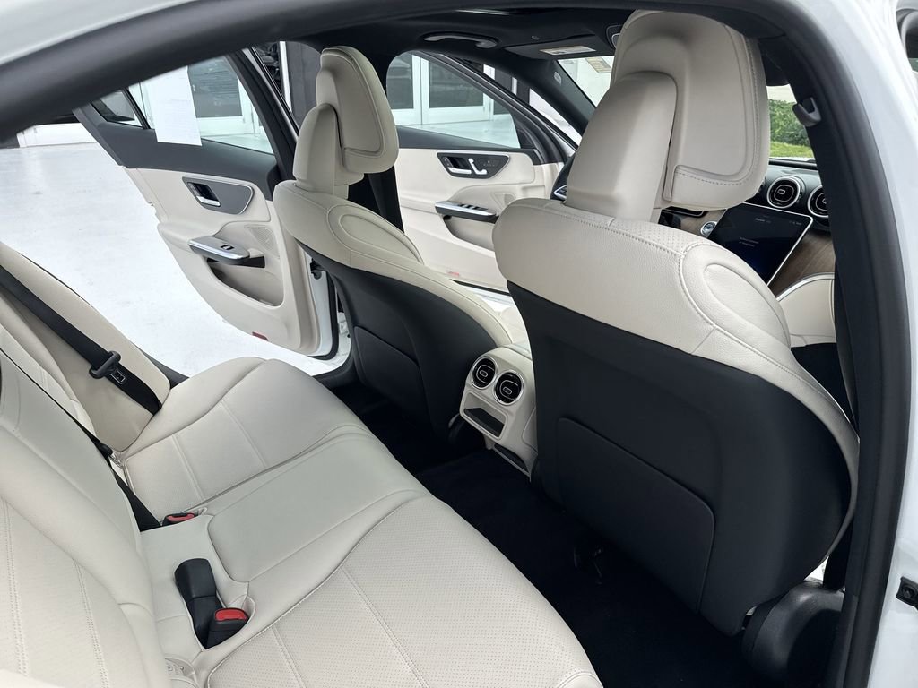 Used 2024 Mercedes-Benz C 300 Sedan image 33