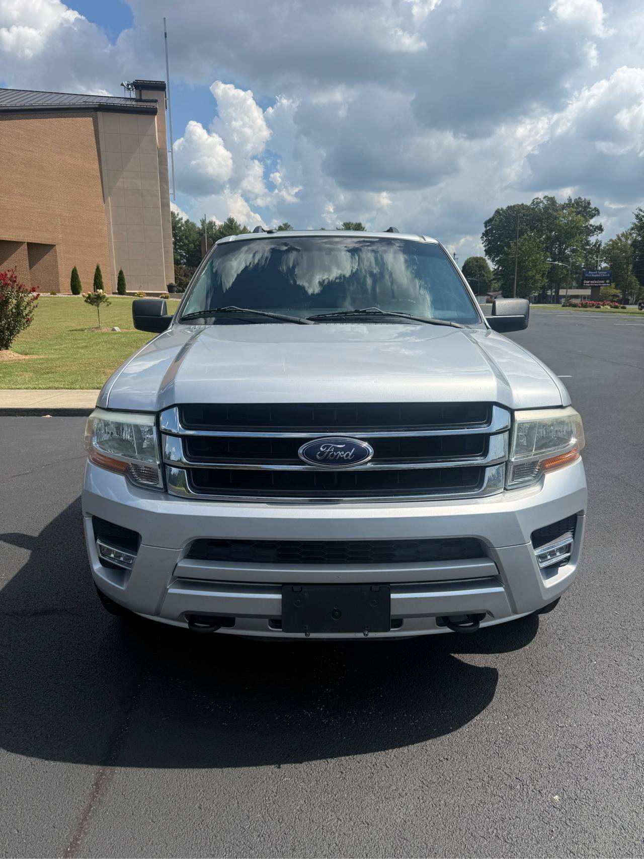 Used 2017 Ford Expedition EL XLT w/ Equipment Group 202A AWD/4WD image 7
