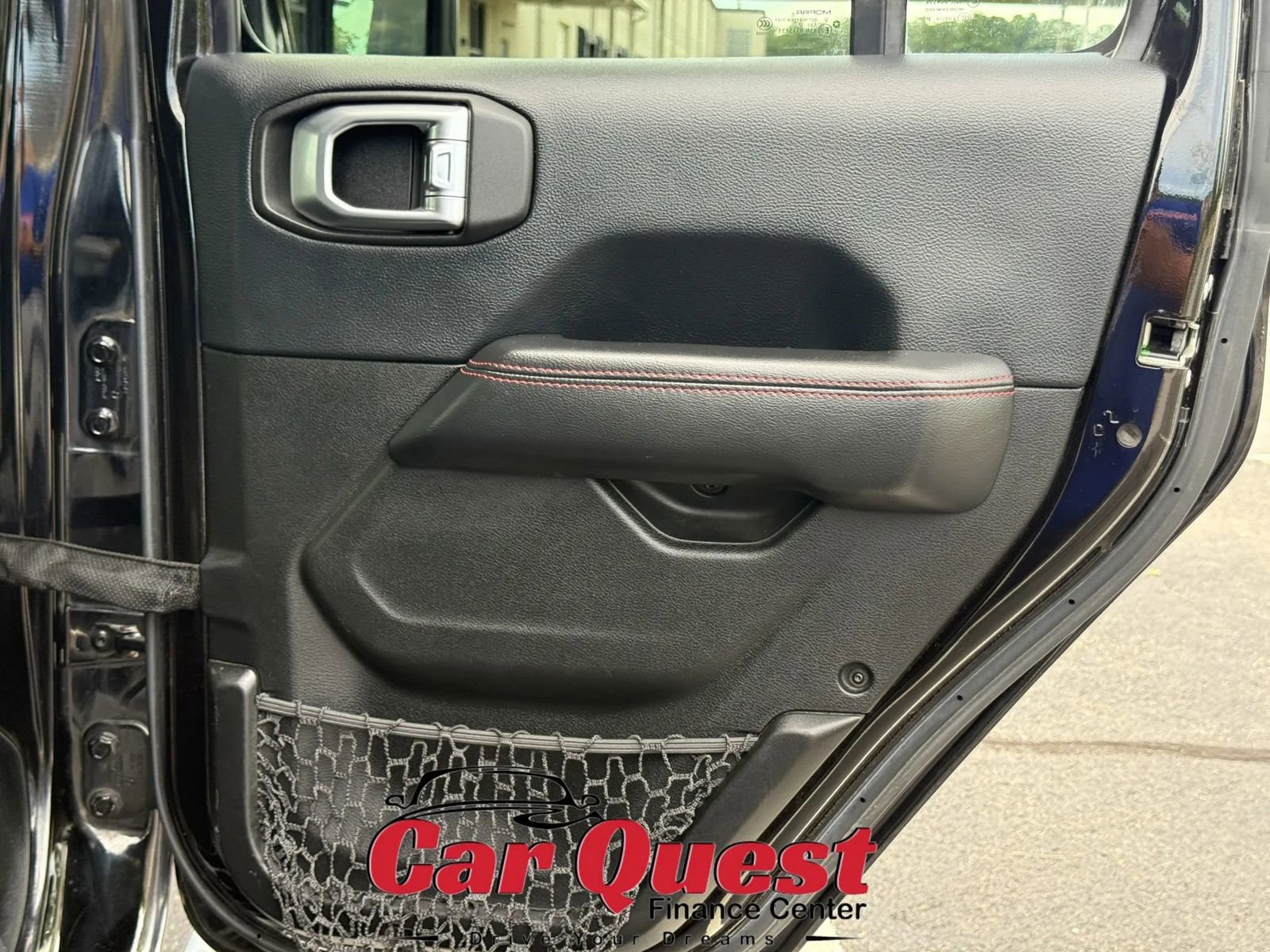 Used 2018 Jeep Wrangler Unlimited Rubicon w/ Dual Top Group image 16