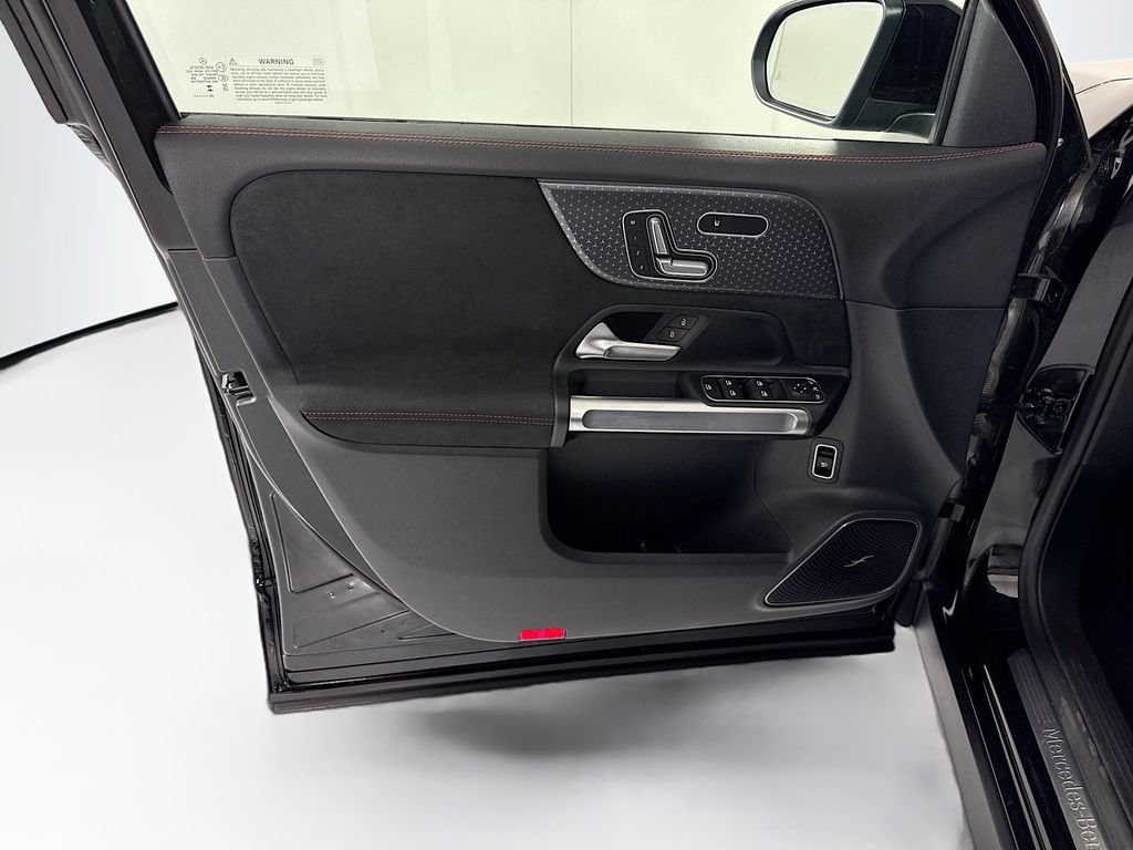 Certified 2025 Mercedes-Benz GLB 250 image 24
