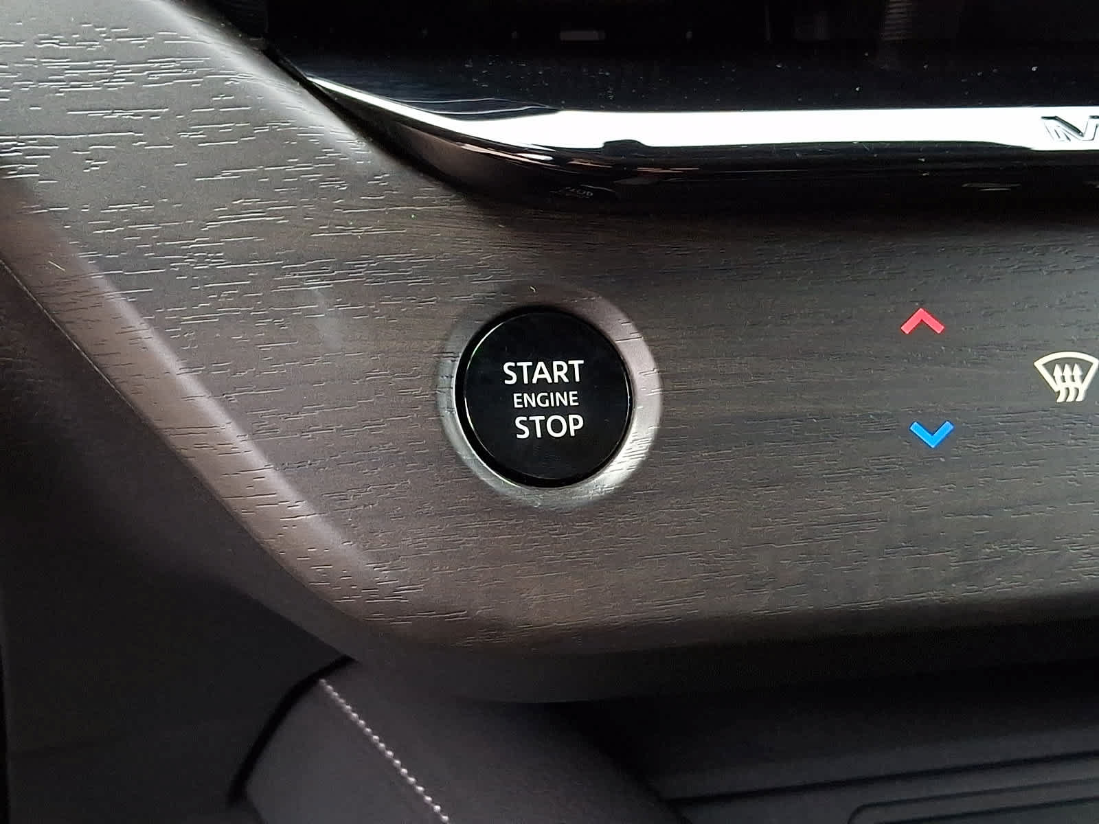 Used 2025 Nissan Murano SV AWD/4WD image 25