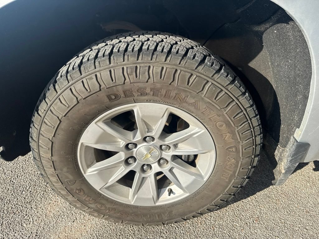 Used 2019 Chevrolet Silverado 1500 LT w/ Texas Edition AWD/4WD image 9
