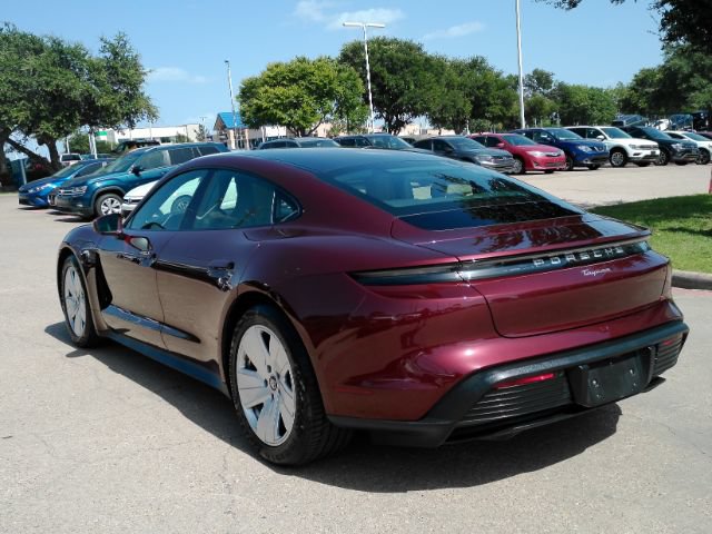 Used 2022 Porsche Taycan RWD image 9