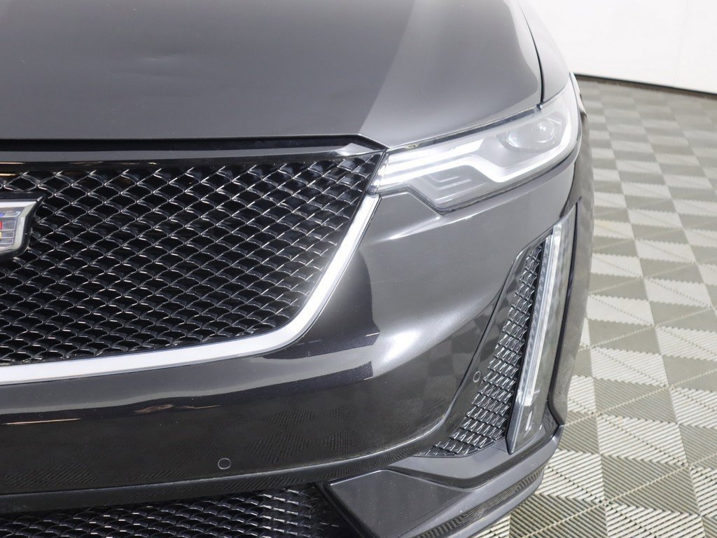 Used 2021 Cadillac XT6 Sport image 18