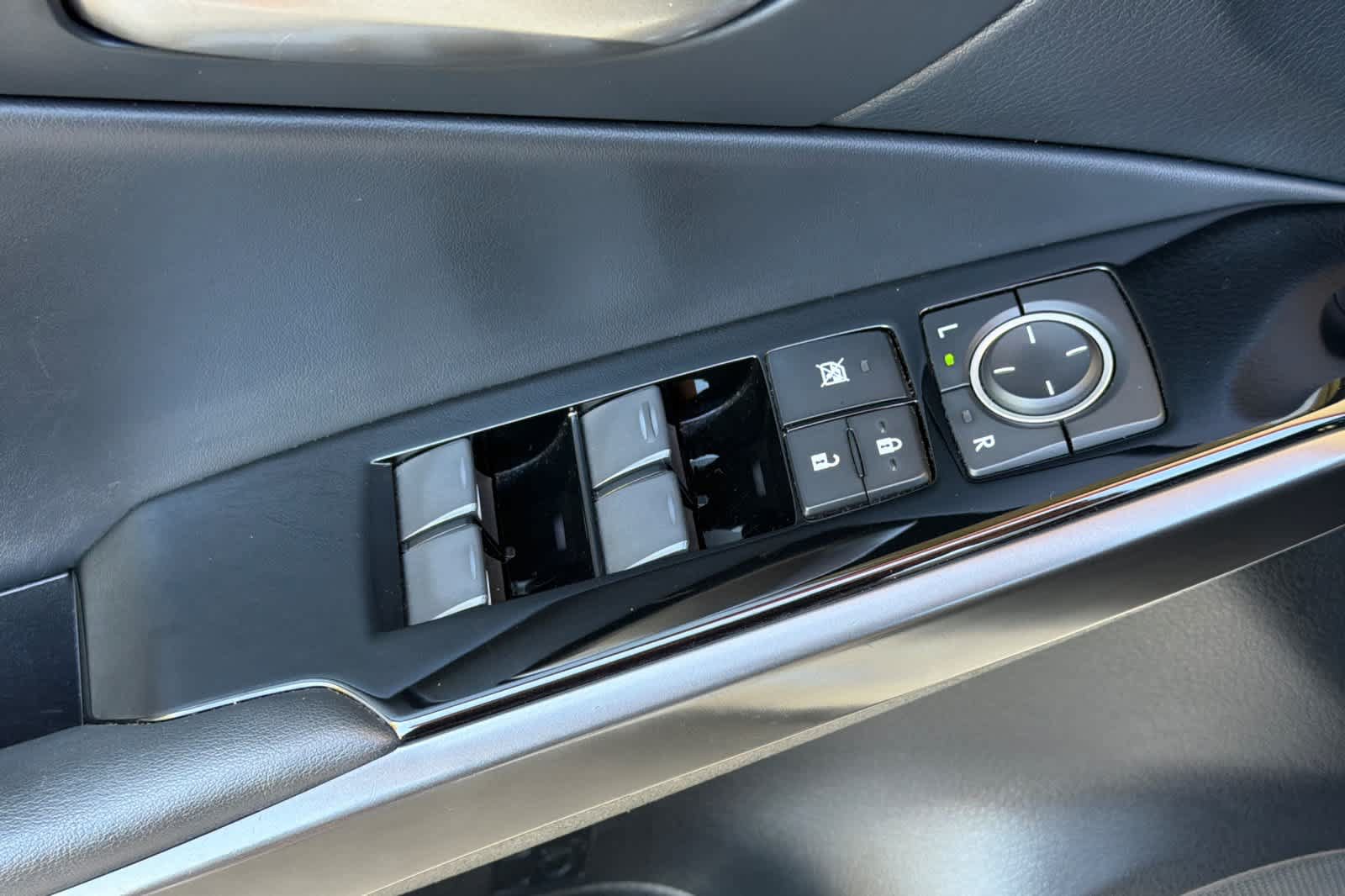 Used 2021 Lexus IS 300 w/ Comfort Package RWD image 13