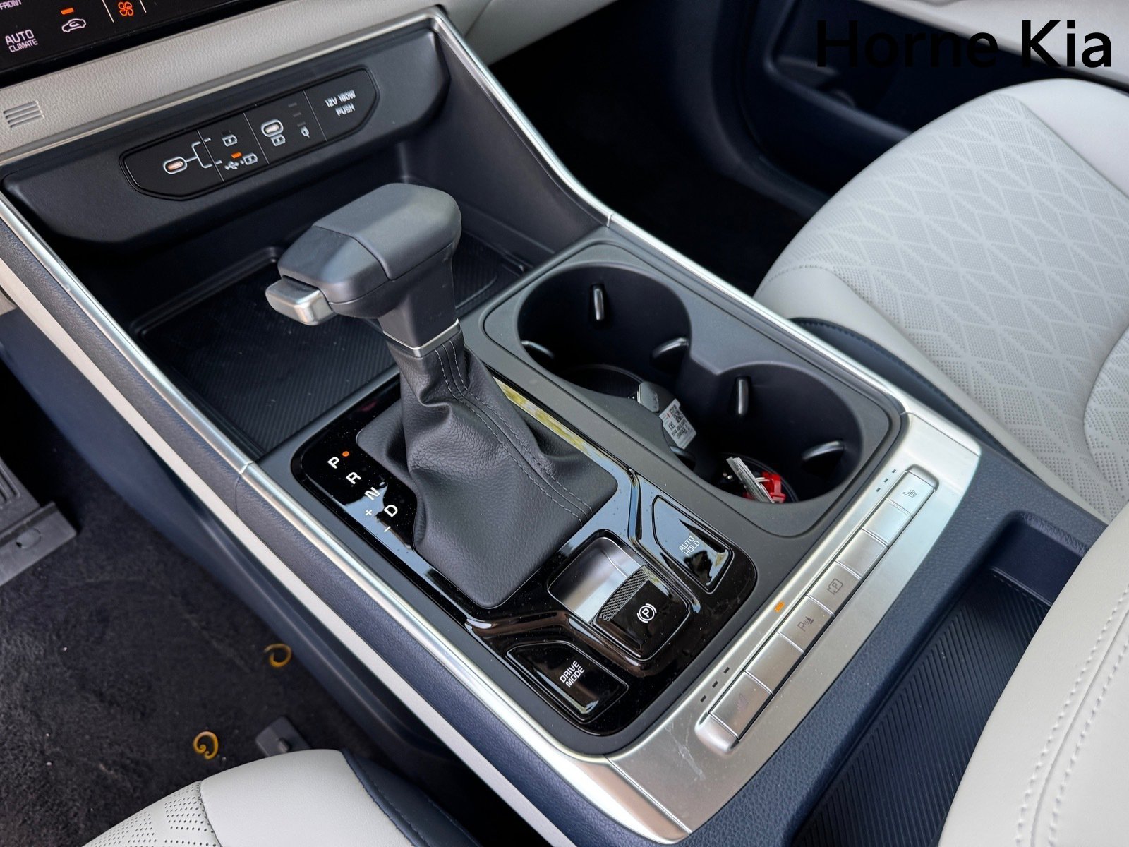 New 2026 Kia Carnival EX image 18