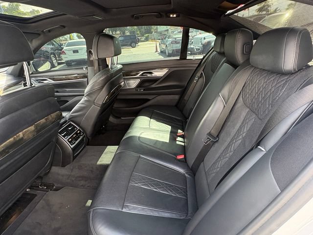 Used 2018 BMW 750i xDrive AWD/4WD image 16